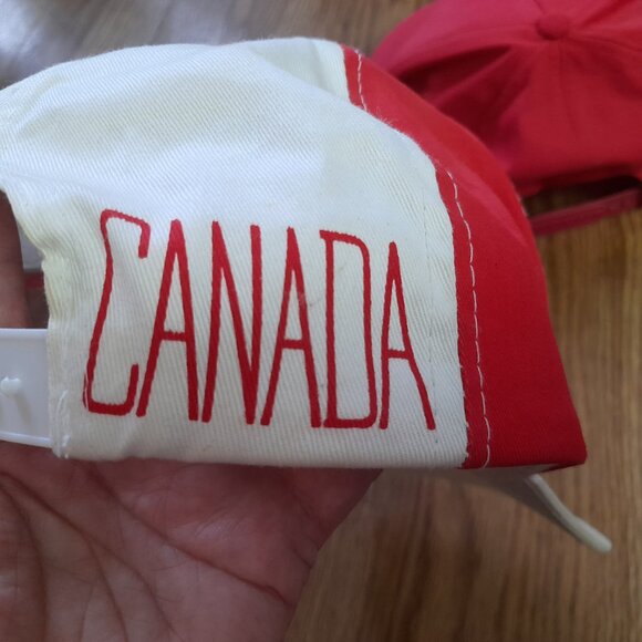 Vintage Canada Trucker Hats - Maple Leaf & Spellout Logos - 1990s Lot of 2 - Picture 4 of 16